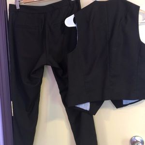 Wild Fang Empower Slim Crop Pants